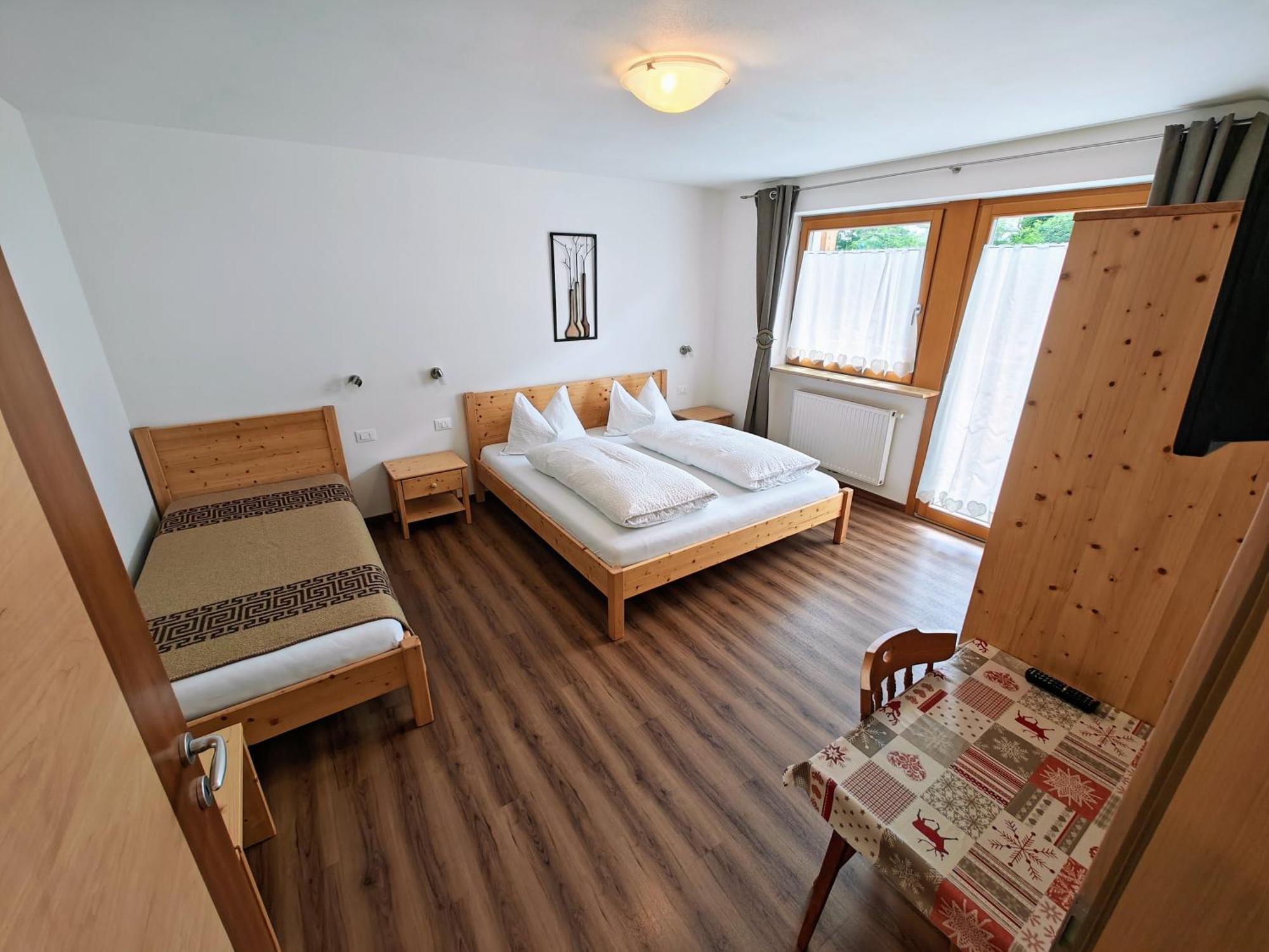 Apartments Brunella La Villa  Exterior photo